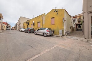 Property grounds - UR-SUN&SEA DOWNTOWN APARTMENT WITH VERANDA (Villasimius)
