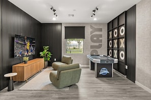 Villa, Pets Allowed, Lakeside | Lobby