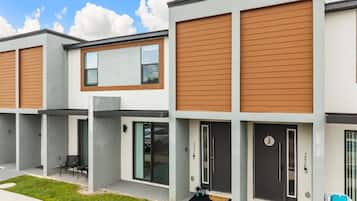 Villa, Pets Allowed, Lakeside | Exterior