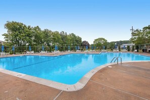 Pool - Bethany Meadows townhouse w/shared pool, tennis, close to beach (Frankford)