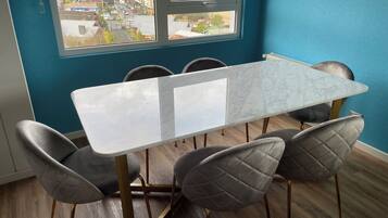 Apartment, 3 Bedrooms, Accessible, Smoking | Dining