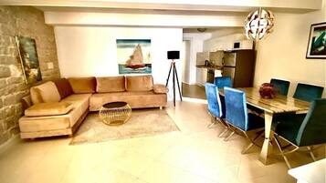 Apartment | Living area