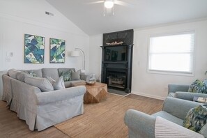 House - Driftwood Daze in Ocean Isle Beach (Ocean Isle Beach)