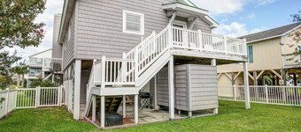 Driftwood Daze in Ocean Isle Beach