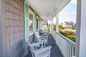 House | 4 bedrooms - Driftwood Daze in Ocean Isle Beach (Ocean Isle Beach)
