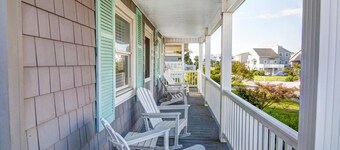 Driftwood Daze in Ocean Isle Beach