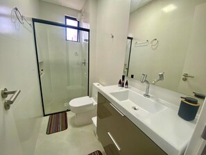 Apartment | Bathroom - Oceana Suites Porto Belo (Porto Belo)