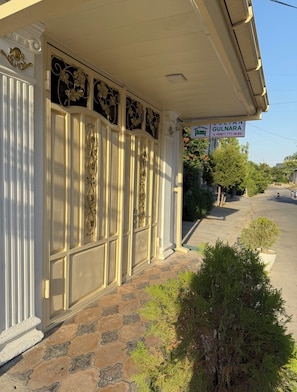 Exterior detail - Sultan Gulnara (Samarkand)