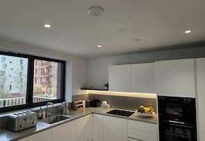 Private kitchen - ParkSide Residence - London Greenwich o2 (London)