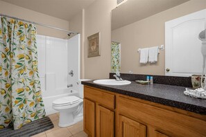 Shower, hair dryer, towels, toilet paper - No Rear Neighbors Lovely 4 Bedroom 3 Bath Home with South Facing Pool and Spa! (Davenport)