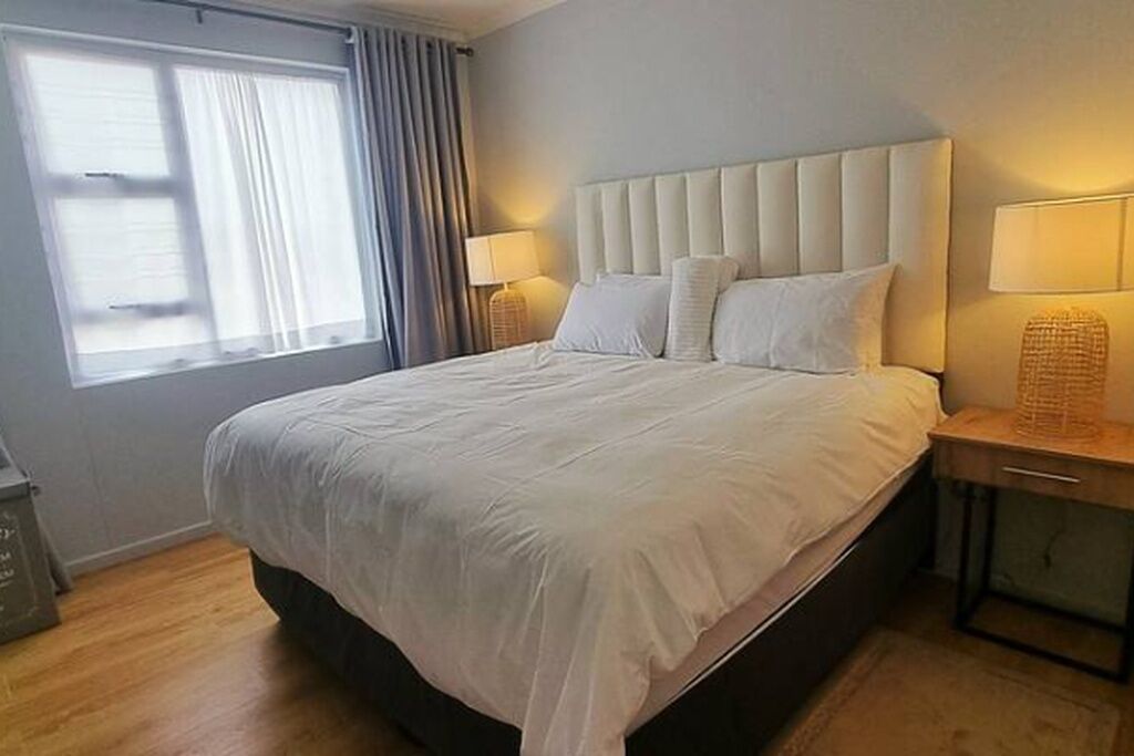 WiFi, bed sheets