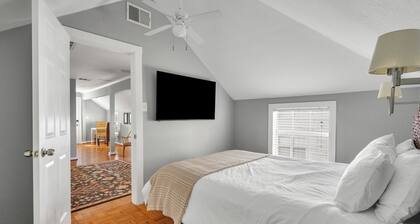 University Park Gem within walking distance to SMU, Stadium & Snider Plaza!