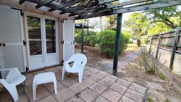 Classic Double Room | Teres/patio
