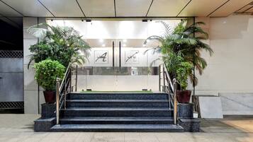 House | Reception