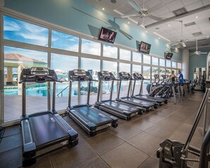 Fitness facility - 2-story Beachfront Unit in Simpson Bay, St. Maarten! Step right onto the beach! (Philipsburg)