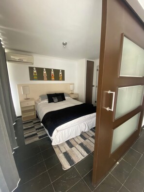 1 quarto, ferros/tábuas de passar roupa, Wi-Fi, roupa de cama