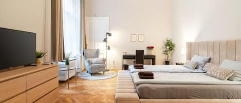 3 bedrooms, iron/ironing board, WiFi, bed sheets