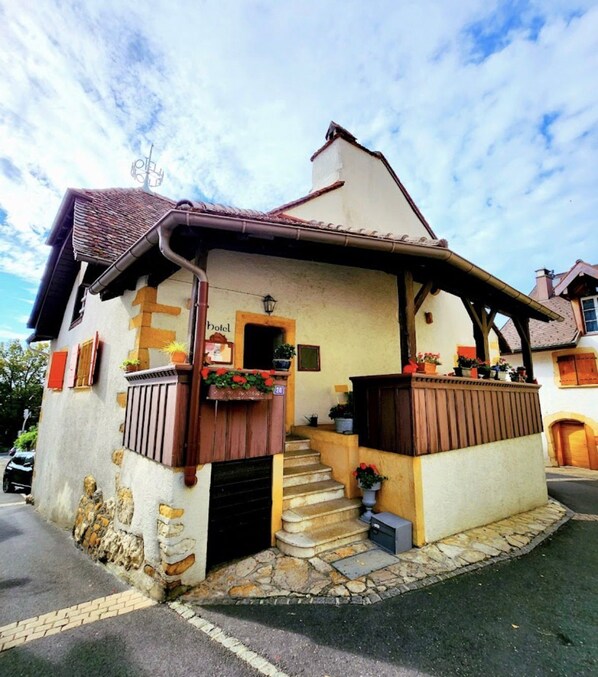 Exterior - Les Vieux toits (Hauterive)