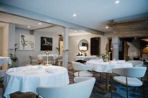 Banquet hall - Les Vieux toits (Hauterive)