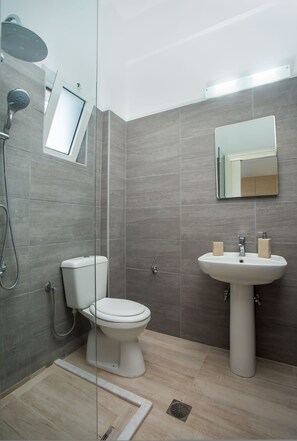 Shower, hair dryer, towels - 15 Ground floor (Faliraki)