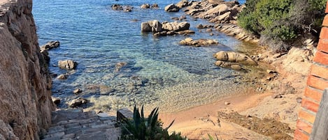 Sun-loungers