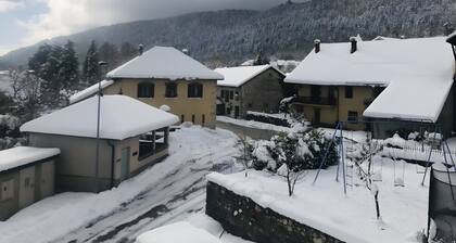 Gîte de l'Ain t'y piques – Charming Country Stay with Grand Colombier View