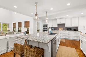 Interior - New Listing! 806 Carolina - 1 Block to Beach! (Isle of Palms)