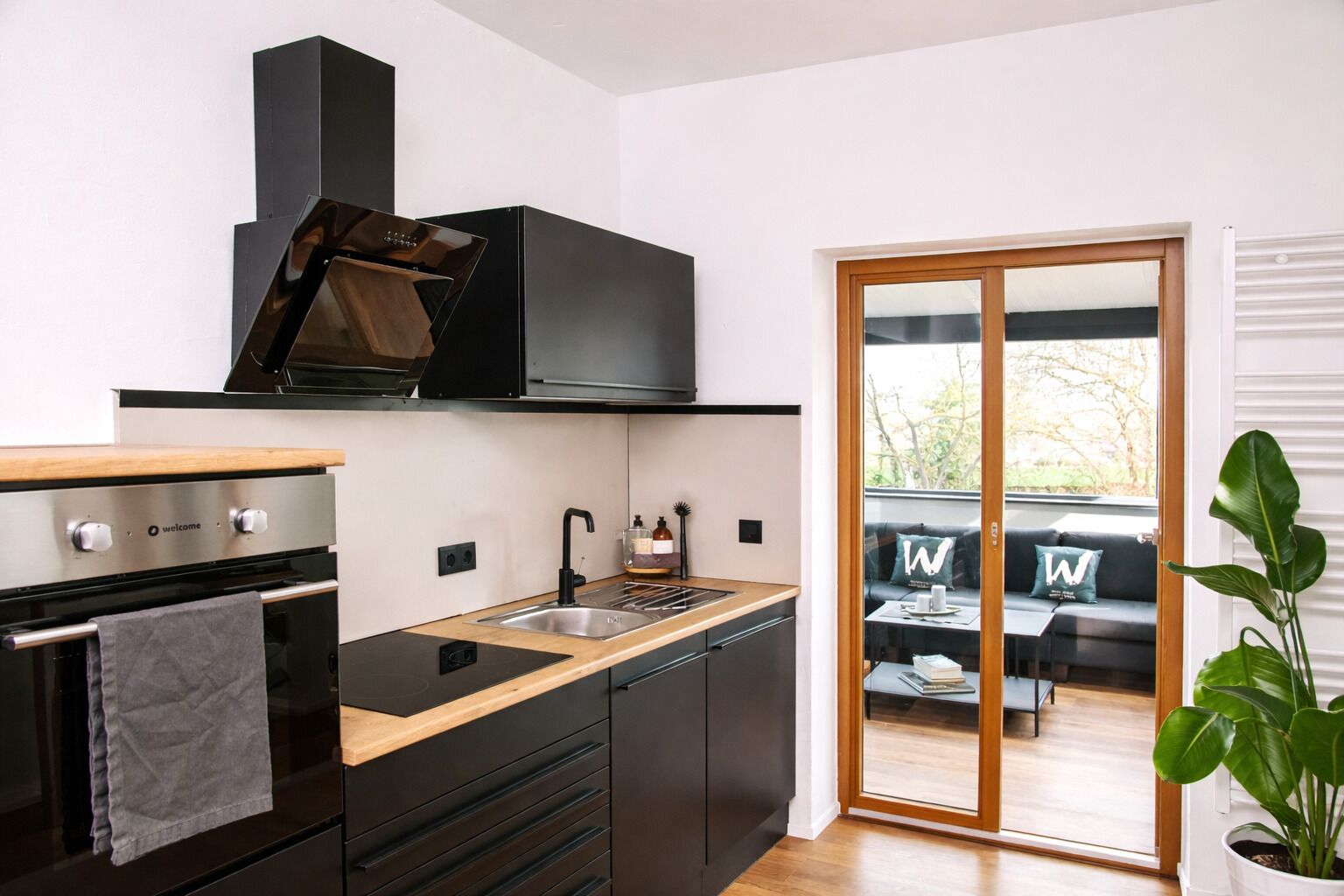 Kühlschrank, Ofen, Herdplatte, Geschirrspüler