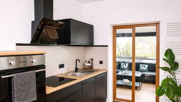 Kühlschrank, Ofen, Herdplatte, Geschirrspüler