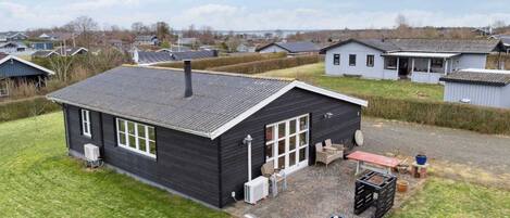 House | Outdoor dining