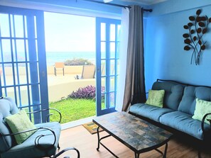 Living area - Breathe Easy at this Relaxing Beach Front Property (Christ Church)