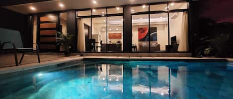 Maison, 2 chambres, balcon | Piscine | Piscine extérieure