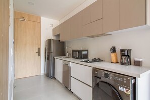 Classic Studio, Balcony, Mountain View | Private kitchen - Delventto By Host Pro (Santa Marta)