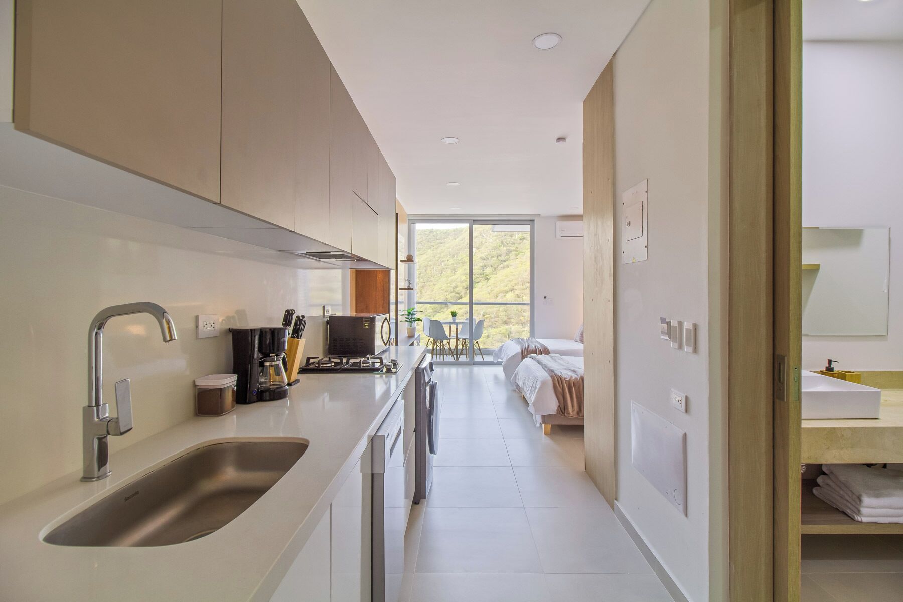 Monolocale Classic, balcone, vista montagna | Interni