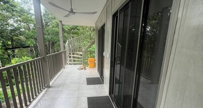 Montezuma Jungle Room with Shared Bath, A/C and fast WiFi