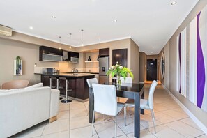Apartment (1 Bedroom) | Interior - Icon 606 (Cape Town)