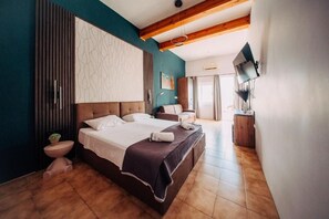 Iron/ironing board, free WiFi - Rapture Gozo Guesthouse (Xewkija)