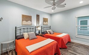 Room - Amazing beach views, steps from the beach, in Crystal Beach! 5 Bed, 3 Bath home. (Bolivar Peninsula)