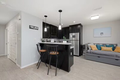 Furnished 2BR/2BA Monthly • Comfy King • Workspace + Laundry • Near Hospitals