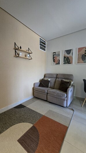 Apartment, 2 Bedrooms | Living area - Residencial Felicita (Barueri)