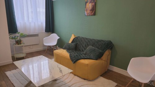 Studio 24 m² en plein centre-ville, calme
