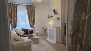 TV - City center apartment near the train station (Compiègne)