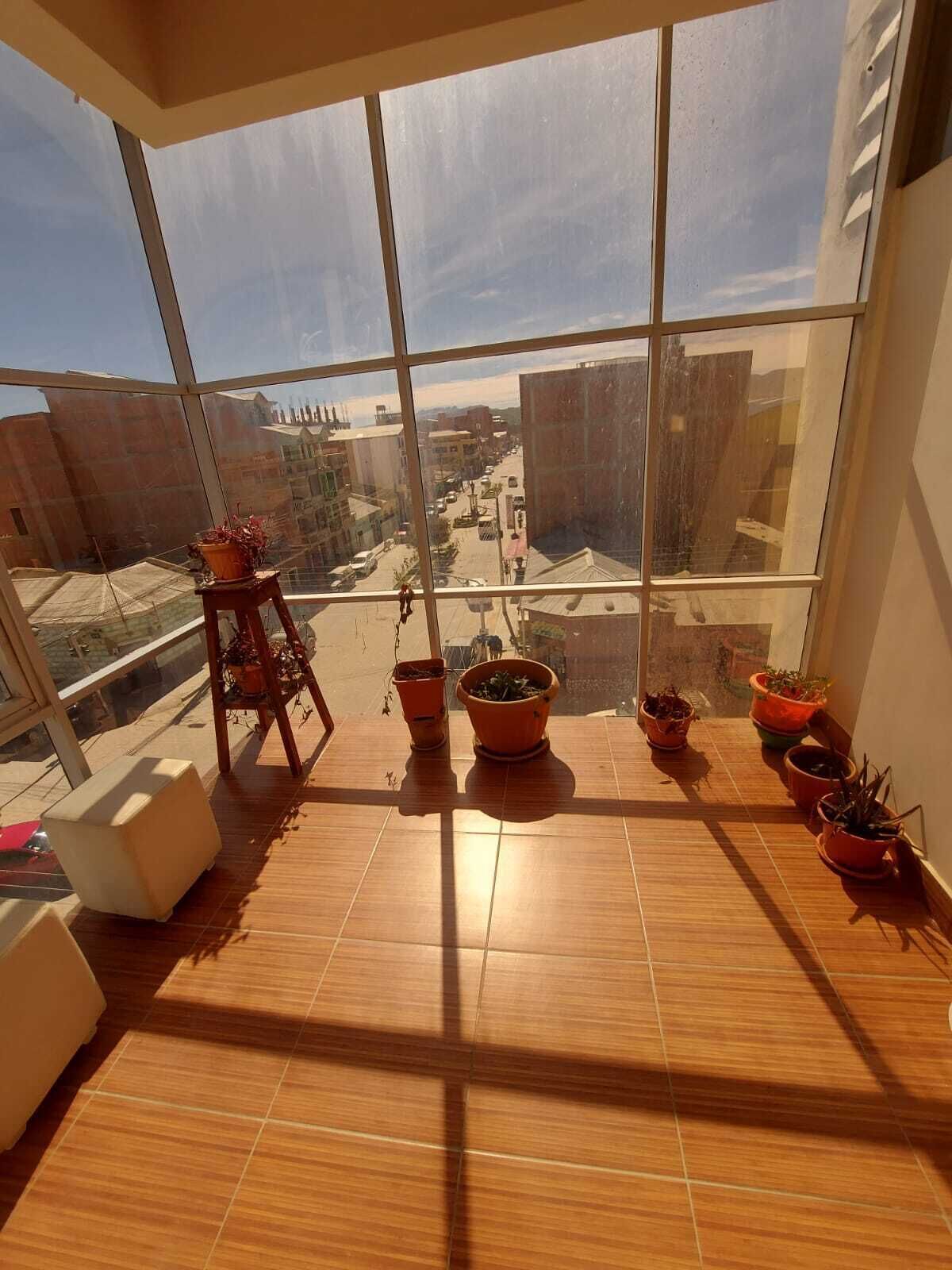 Twin Room, Shared Bathroom | Interior