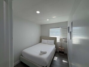 Room - Causeway House | Coastal 2BR Stay (Bay Harbor Islands)