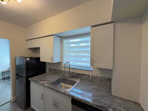 Private kitchen - Causeway House | Coastal 2BR Stay (Bay Harbor Islands)