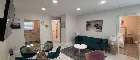Smart TV, offices