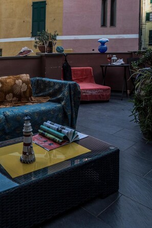 Property grounds - The 'Mira' Room with Shared Terrace, Wi-Fi and Air Conditioning (Vernazza)