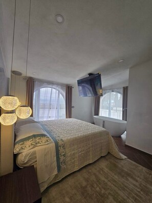 WiFi, bed sheets
