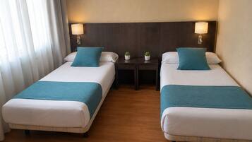 Double or Twin Room, Non Smoking, Private Bathroom | Desk, iron/ironing board, free WiFi, wheelchair access