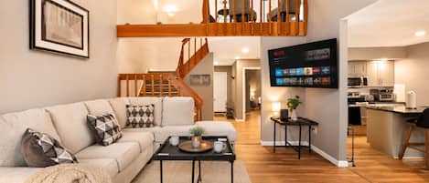 TV, fireplace, stereo